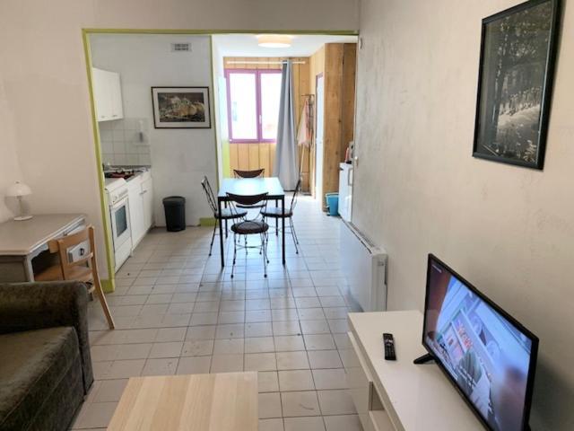 Le Depot Studio Du Petit Port Champvert Kültér fotó